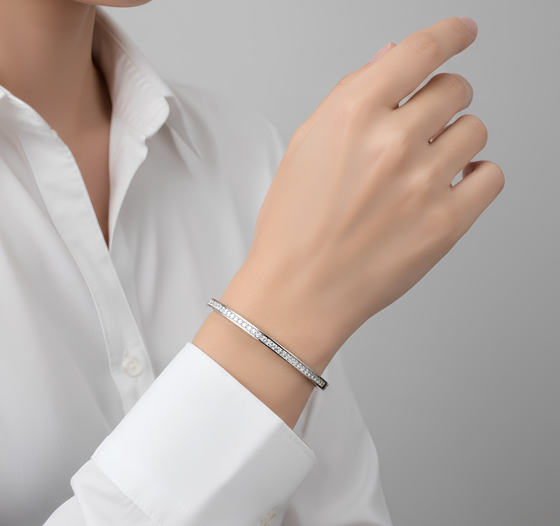 Bracelet Femme en Acier Inoxydable – Style Mode & Design Moderne